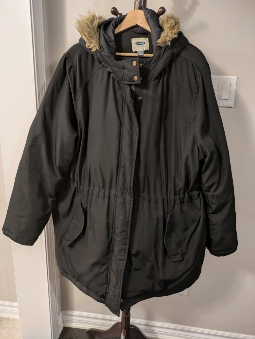 Old Navy (XXL) Cinch Waist Black Snow Coat -15 to -35 C (Has Down Feathers)